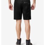 Hans_20033_Model_hinten