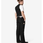 Jakob_70026_Model_Seite